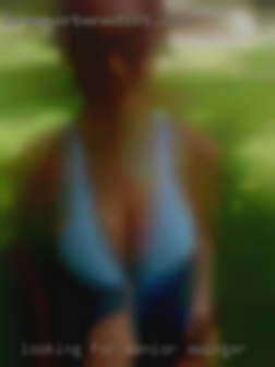 Looking for a guy to spoil senior swinger me.