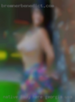 Native lady in Georgia USA here likes to play.