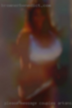 Please message couples Arkansas me with a photo.